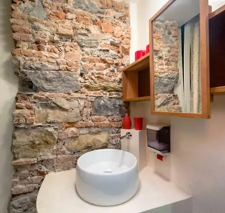 Apartamento Lovingenoa Prione