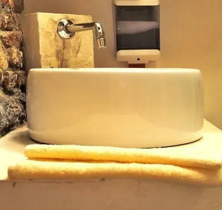 Lovingenoa Prione Apartamento
